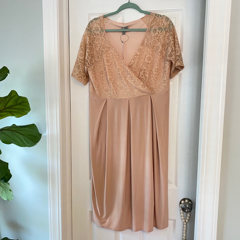 NWT ASOS Maternity / Nursing lace nude dress - 14
